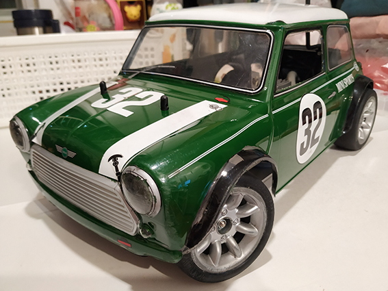 又從入油車懷抱- Tamiya TG-10 Mk1 1/8 Mini Cooper