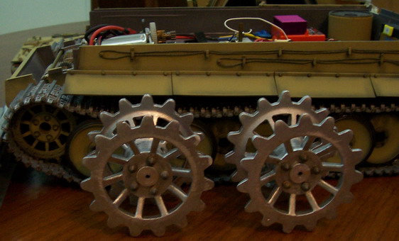 front sprocket when compared with 1/15 scale